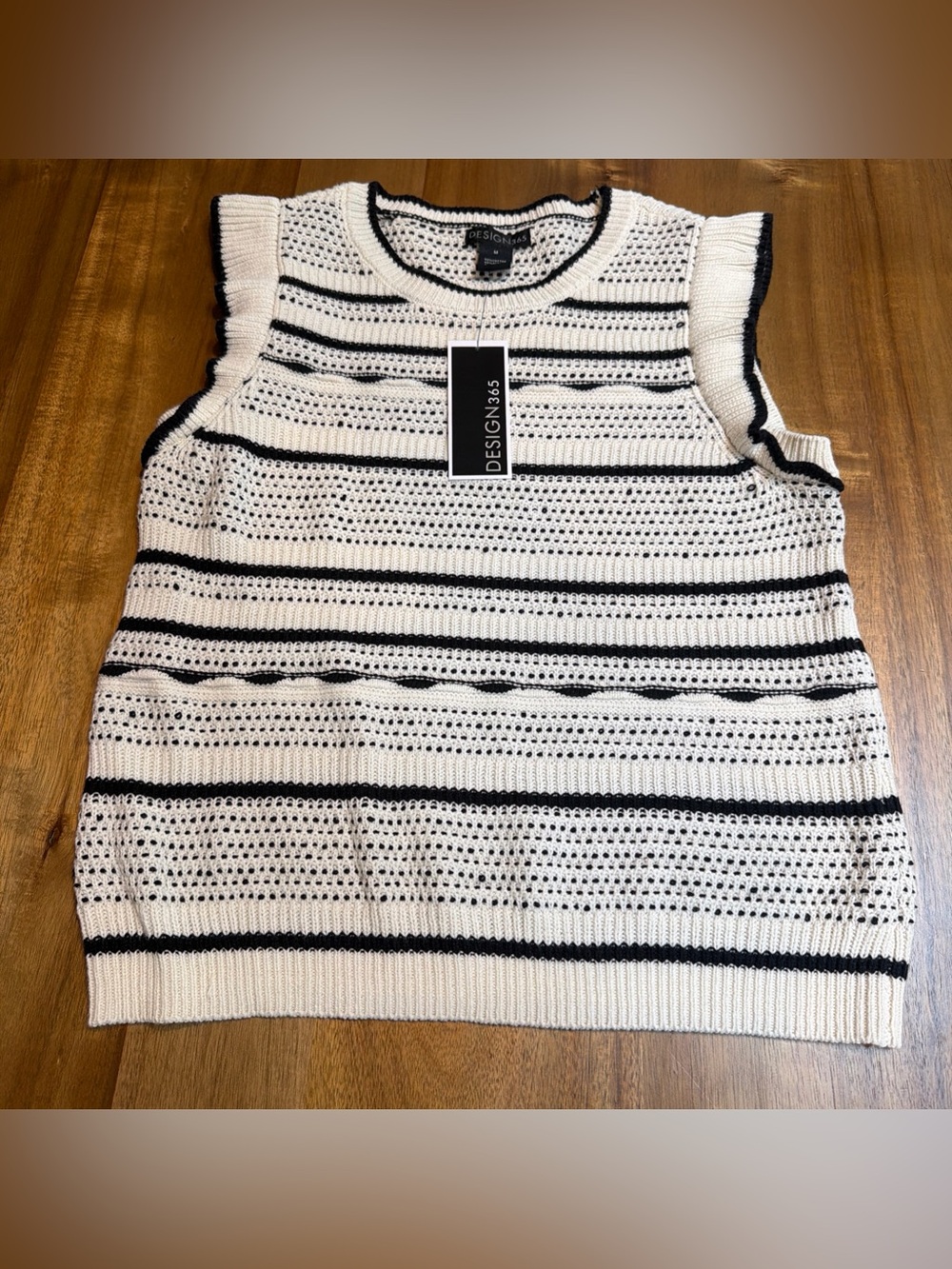 NWT Design 365 Black & White Striped Crochet Knit Sweater Vest Tank M